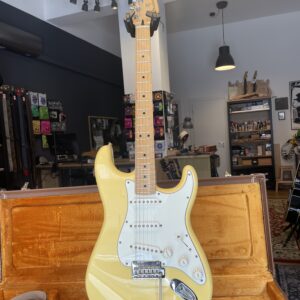 Fender Stratocaster Player Butter Cream (06/2018 Mex) Spedizione inclusa